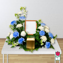 Load image into Gallery viewer, Blue &amp; White Urn Spray
